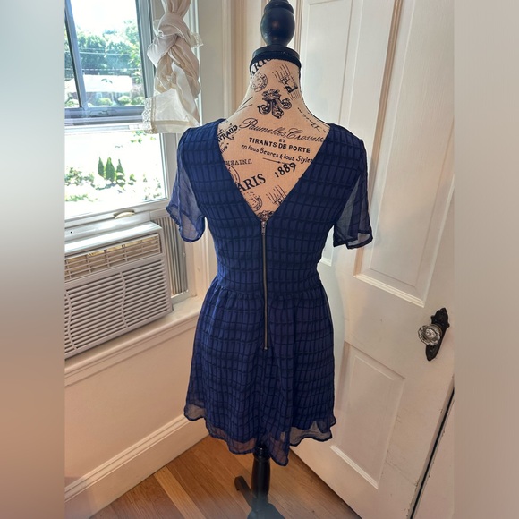 LYDIA MARTIN TEEN WOLF SEASON 3 BLUE DRESS - Picture 3 of 3